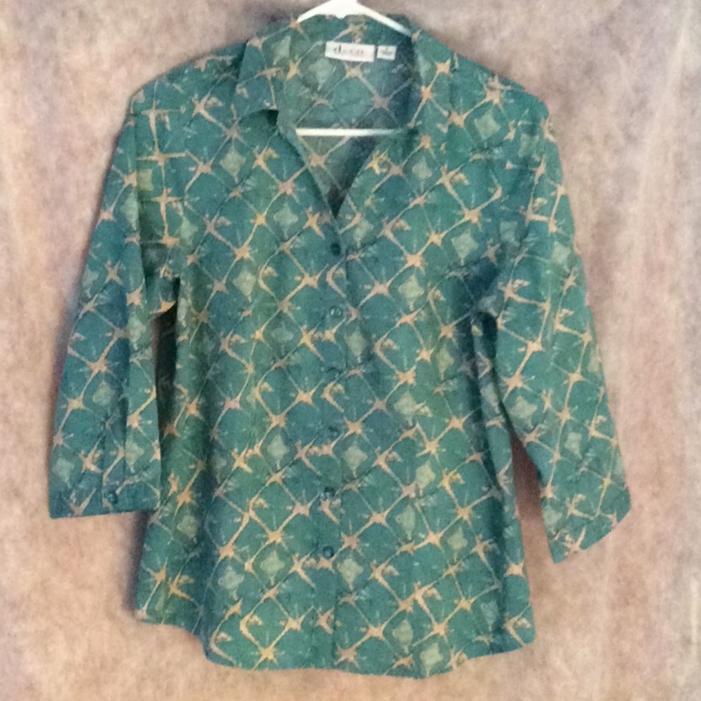 Blouse 3/4 Sleeve Button Down